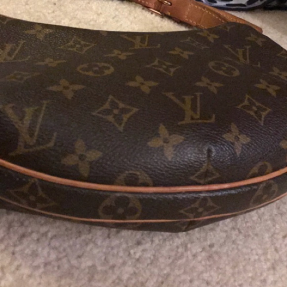Authentic Louis Vuitton half moon - Picture 4 of 4